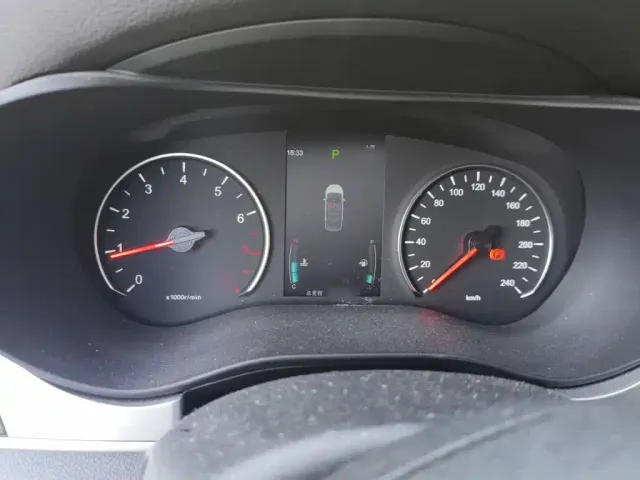 BYD Song MAX — Фото автомобиля 3