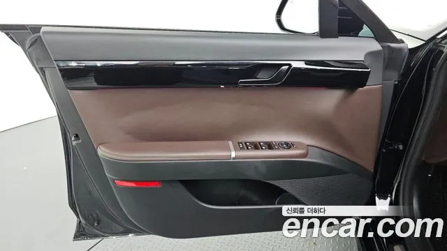 Hyundai Grandeur GN7 — Фото автомобиля 13