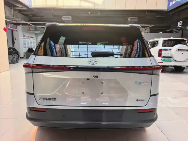 Toyota BoZhi 3X — Фото автомобиля 4