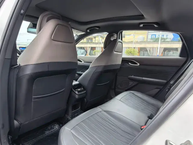 Changan Eado — Фото автомобиля 9