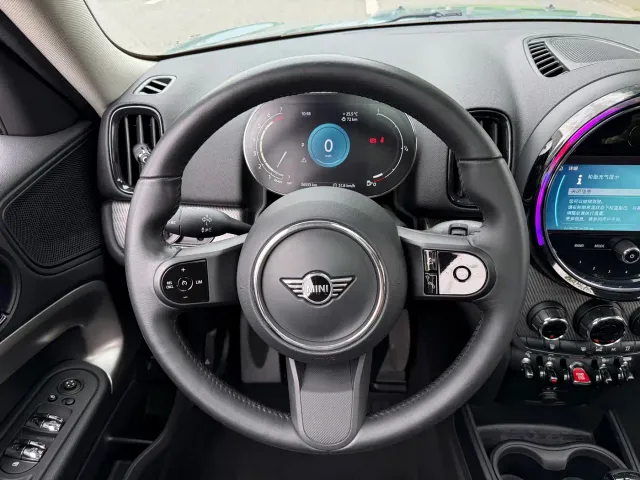 MINI Countryman — Фото автомобиля 13