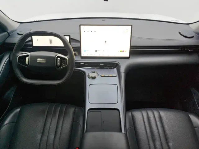 Geely Galaxy E5 — Фото автомобиля 12