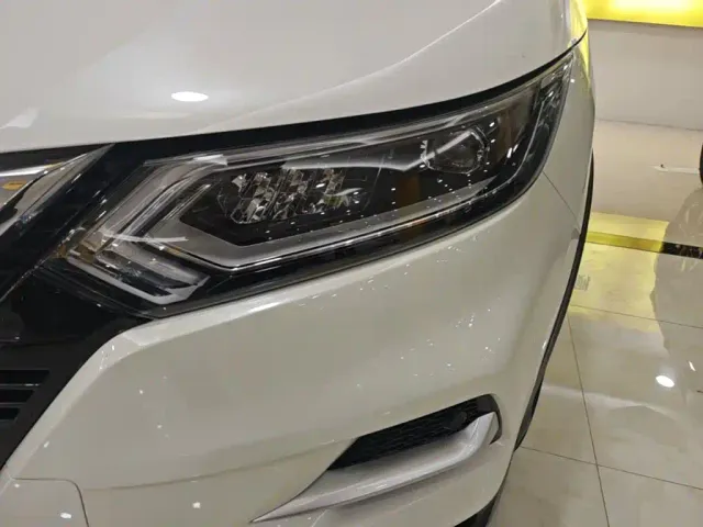 Nissan Qashqai — Фото автомобиля 23