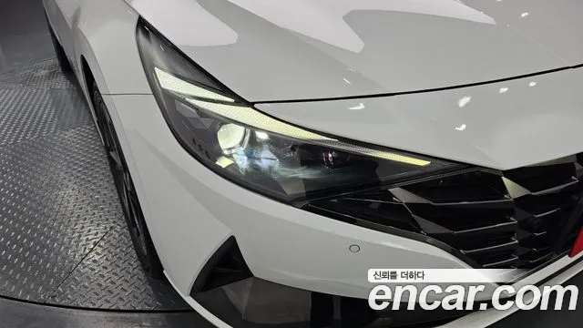 Hyundai AVANTE Avante (CN7) — Фото автомобиля 16