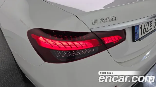 Mercedes-Benz E-Class W213 — Фото автомобиля 8
