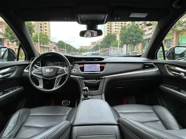 Cadillac XT5 — Фото автомобиля 10