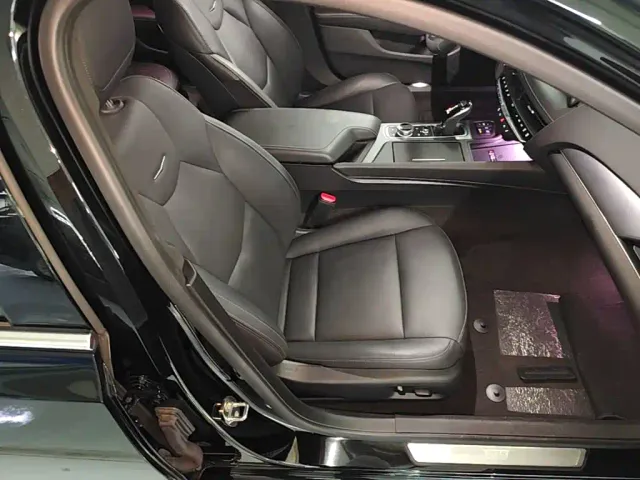 Cadillac CT5 — Фото автомобиля 24