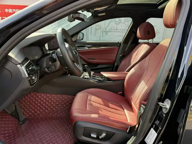 BMW 5 Series — Фото автомобиля 4