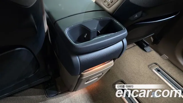 Kia EV9 — Фото автомобиля 25