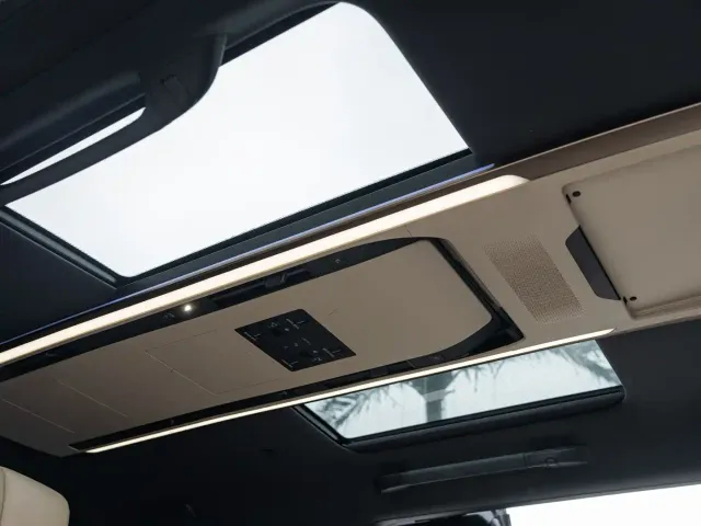Toyota Alphard 2024 Hybrid 2.5L Prestige Edition — Фото автомобиля 17
