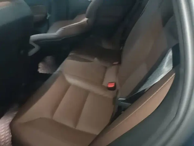 Volvo XC60 — Фото автомобиля 16