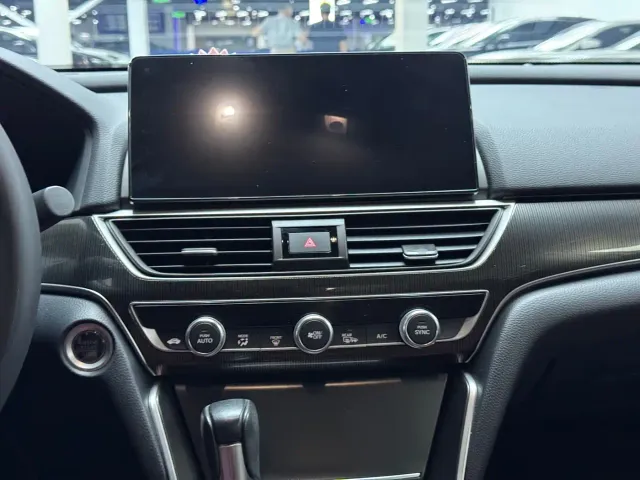 Honda Accord — Фото автомобиля 17