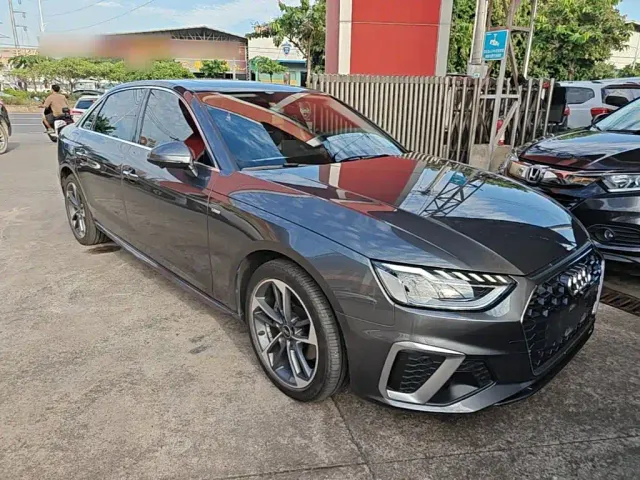 Audi A4L — Фото автомобиля 3