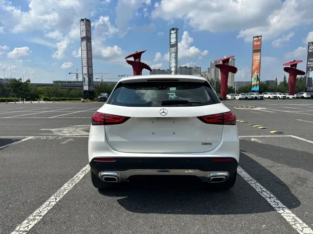 Mercedes-Benz GLA-Class — Фото автомобиля 7