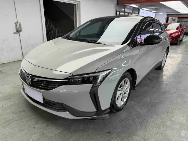 Фотография автомобиля — Buick Velite 6