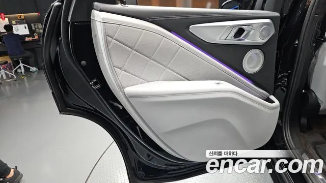 BMW XM — Фото автомобиля 20