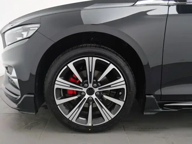 Geely Xingrui — Фото автомобиля 17