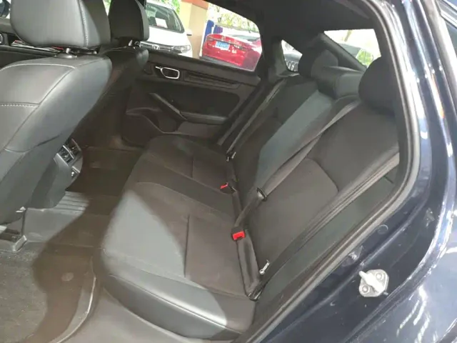 Honda Civic — Фото автомобиля 16