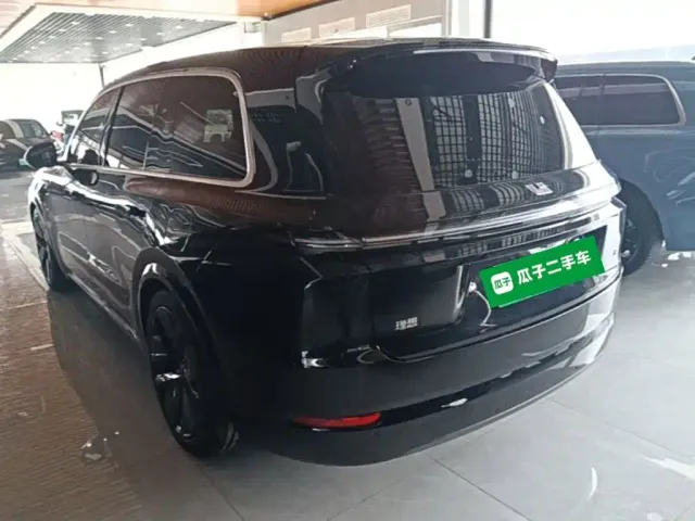 Li Auto L9 — Фото автомобиля 4