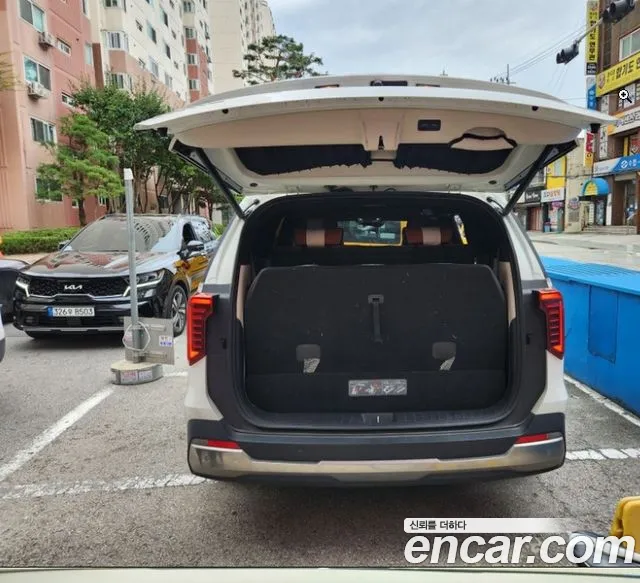 Kia Carnival — Фото автомобиля 12