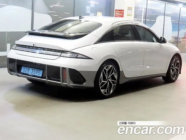 Hyundai Ioniq6 — Фото автомобиля 2