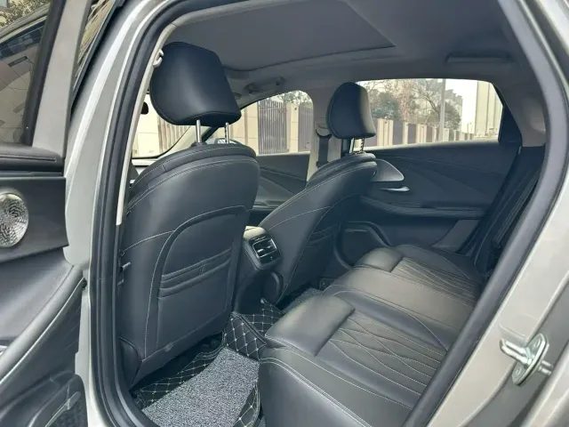 Chery Arrizo 8 — Фото автомобиля 6