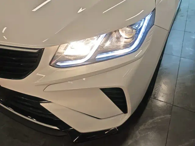 Geely Binyue — Фото автомобиля 23