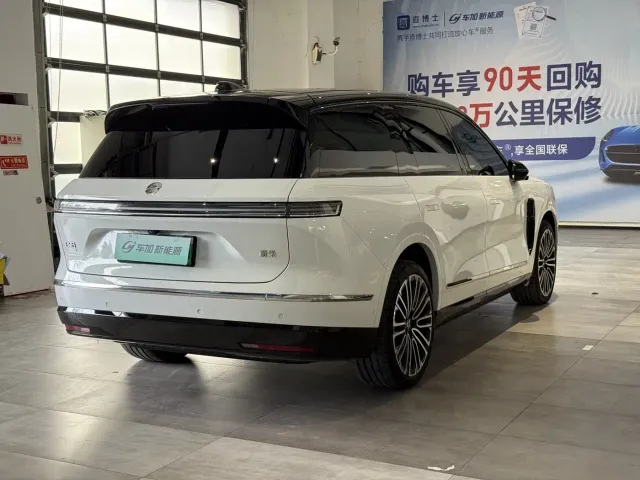 Nio ES8 — Фото автомобиля 7