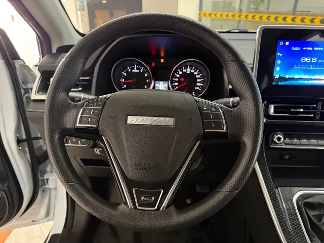 Haval M6 — Фото автомобиля 13