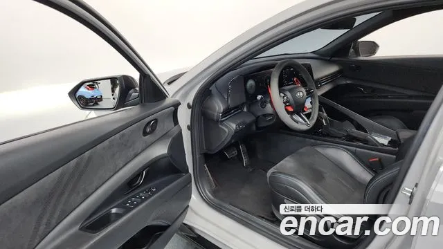 Hyundai Avante CN7 — Фото автомобиля 10