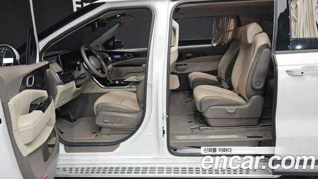 Kia Canival Carnival 4 поколение Бензин 9 мест Hi-Limousine — Фото автомобиля 10