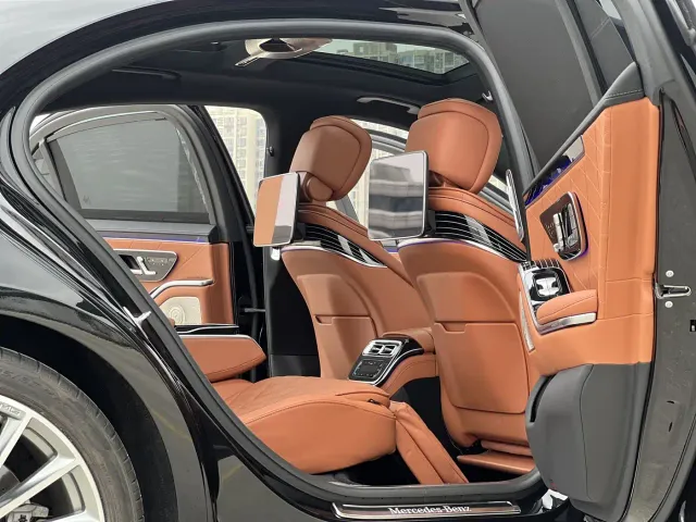 Mercedes-Benz S-Class — Фото автомобиля 8