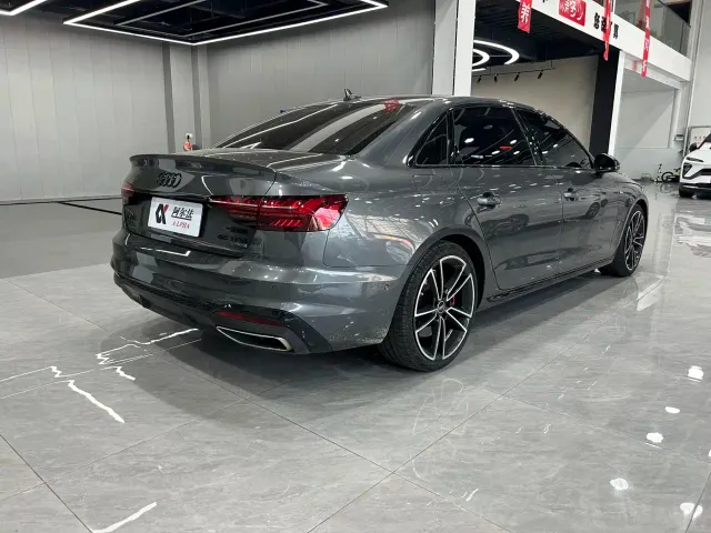 Audi A4L — Фото автомобиля 6