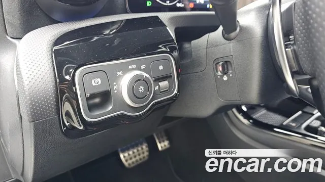 Mercedes-Benz A-Class W177 — Фото автомобиля 25