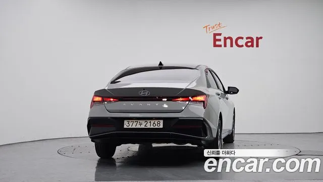Hyundai Avante — Фото автомобиля 4