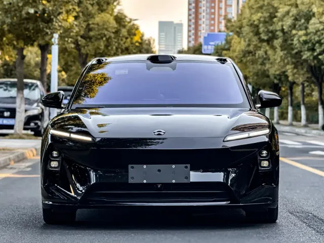 Nio ET5 Touring — Фото автомобиля 2