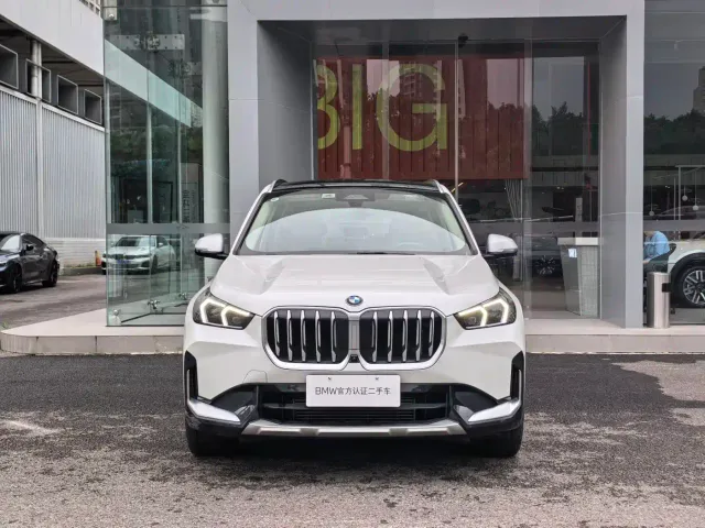BMW X1 — Фото автомобиля 2