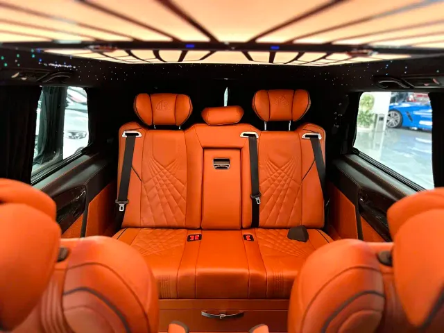 Mercedes-Benz Vito 2023 2.0T Elite 7-Seater — Фото автомобиля 6