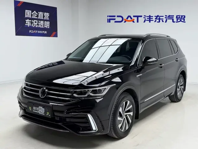 Фотография автомобиля — Volkswagen Tiguan L PHEV