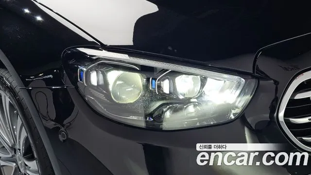 Mercedes-Benz E-Class E-класс W213 E350 4MATIC Exclusive — Фото автомобиля 19