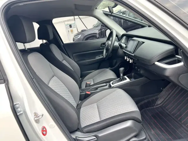 Honda Fit — Фото автомобиля 5