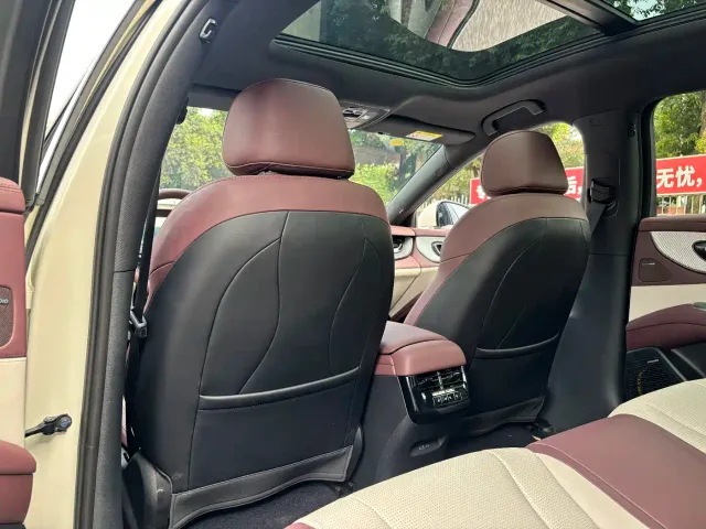 BYD Seal 07 DM-i — Фото автомобиля 24