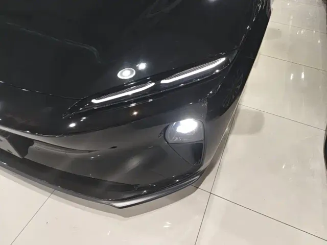 Nio ET5 — Фото автомобиля 23