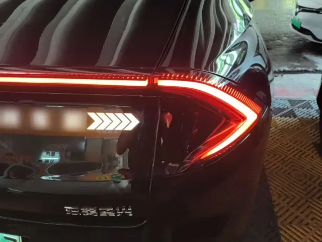 Wuling Starlight — Фото автомобиля 7