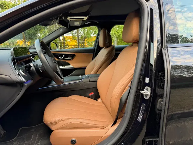 Mercedes-Benz E-Class — Фото автомобиля 15