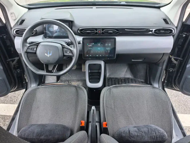Leapmotor T03 — Фото автомобиля 15