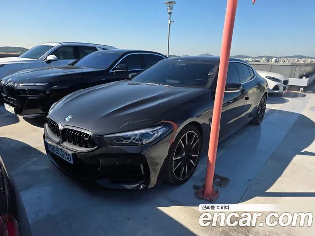 BMW 8 Series G15 — Фото автомобиля 2
