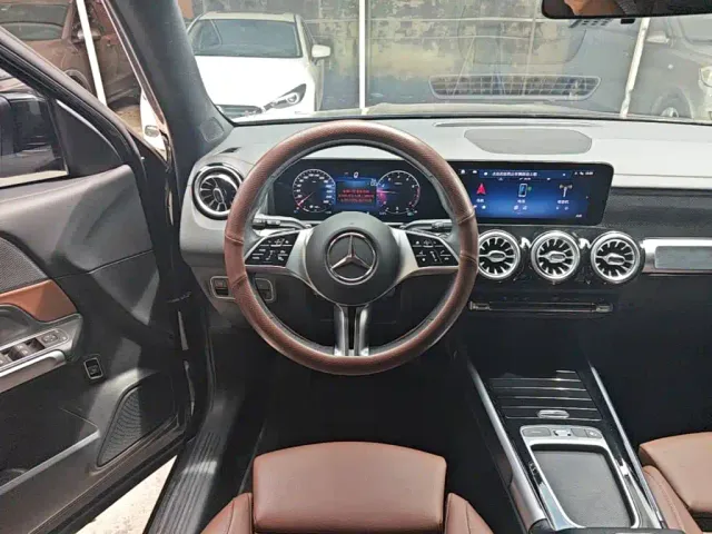 Mercedes-Benz GLB-Class — Фото автомобиля 6