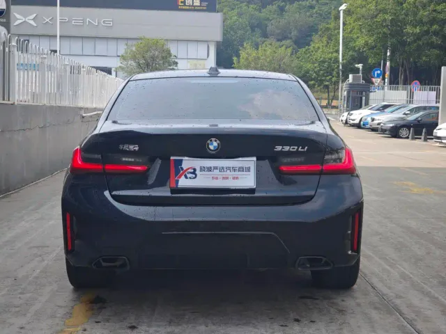 BMW 3 Series — Фото автомобиля 2