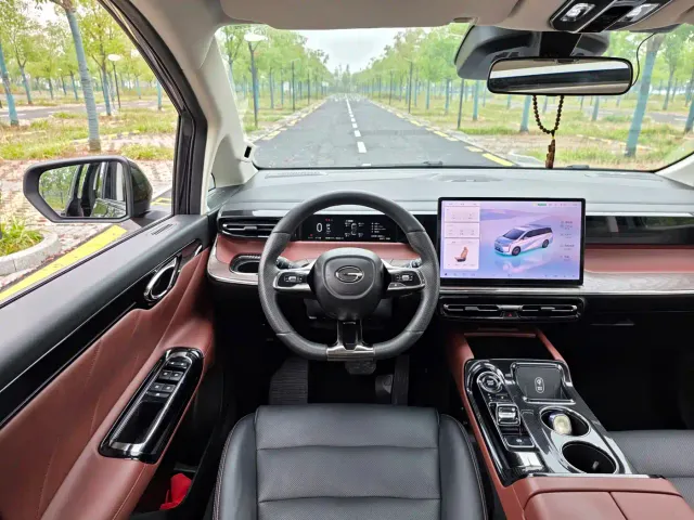 GAC Trumpchi E8 — Фото автомобиля 19
